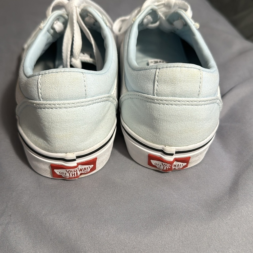 Vans - Picture 3 of 5